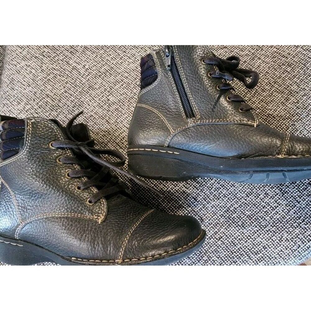Clarks Whistle Bea Ankle Boots Booties Shoes Womens Size 5.5 Black Leather‎ EUC